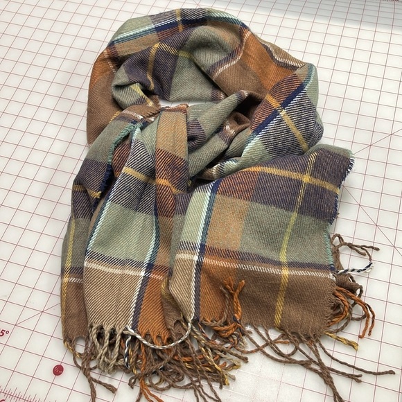TOPSHOP Brown/Tan/Olive Fringe Cottage/Cabin/Urban-Chic Oversized Scarf/Shawl - Picture 2 of 12